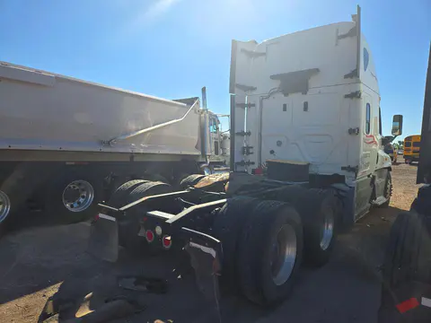2018 Freightliner Cascadia 125 VIN 1FUJGLDR8JLJJ7179 фото 3
