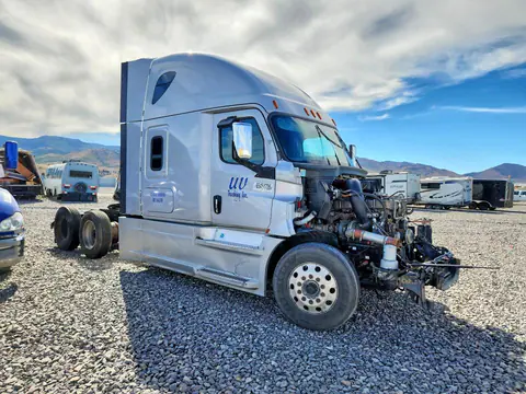 2020 Freightliner Cascadia 126 VIN 3AKJHHDR7LSLS7810 фото 4