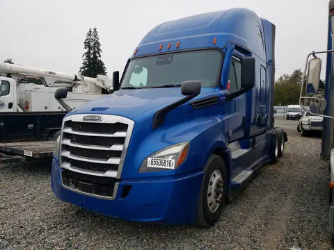 3AKJHHDR9NSNA2136 — 2022 Freightliner Cascadia 126, Мелкие вмятины и царапины (Minor Dent/Scratches), фото до ремонта