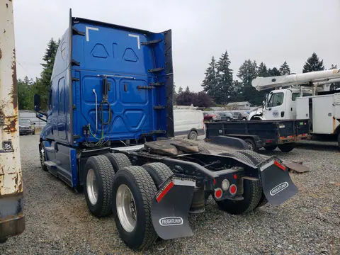 2022 Freightliner Cascadia 126 VIN 3AKJHHDR9NSNA2136 фото 2