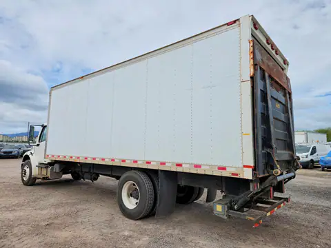 2005 FREIGHTLINER M2 VIN 1FVACXDC65DV17364 фото 2