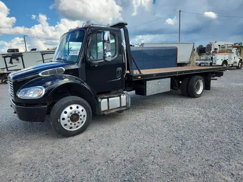 1FVACWDT8FHGJ4458 — 2015 Freightliner M2, Передняя часть (Front End), фото до ремонта