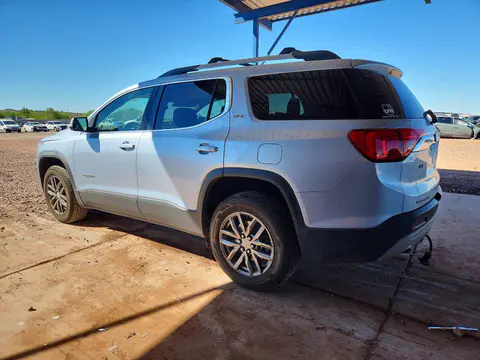 2017 GMC Acadia VIN 1GKKNMLS8HZ317437 фото 2