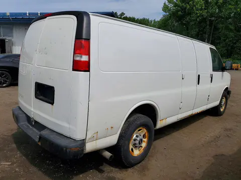 2017 GMC Savana VIN 1GTW7BFF8H1909557 фото 3