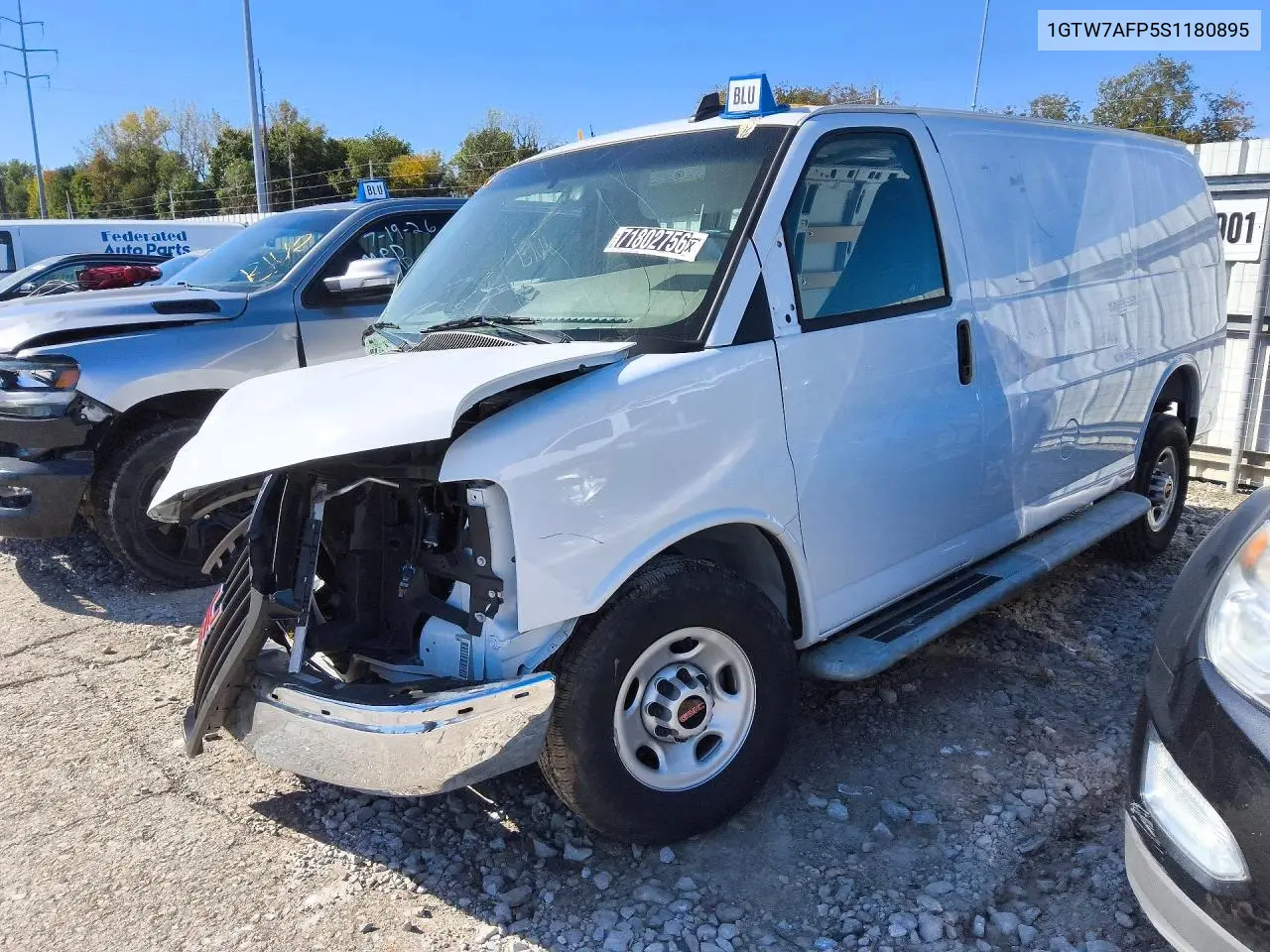 1GTW7AFP5S1180895 GMC Savana 2025 — повреждение Передняя часть, фото до ремонта