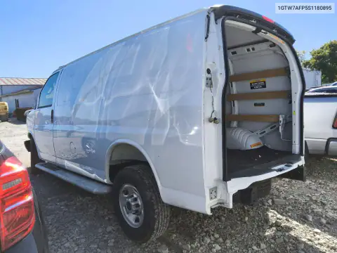1GTW7AFP5S1180895 — 2025 GMC Savana, фото 2 с аукциона Copart 20.10.2026, Передняя часть