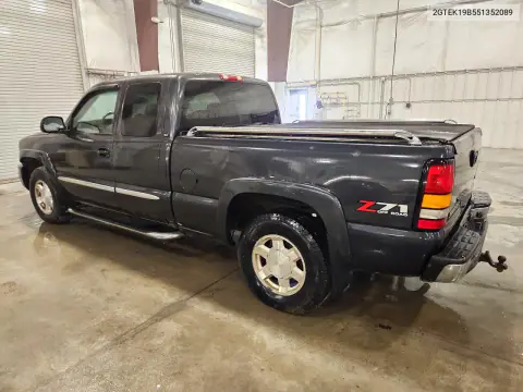 2005 GMC New Sierra K1500 VIN 2GTEK19B551352089 фото 2