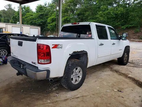 3GTP2VE3XBG108617 — 2011 GMC Sierra, фото 3 с аукциона Copart 06.10.2026, Естественный износ