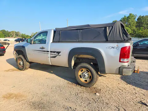 1GT02ZCG7BF121762 — 2011 GMC Sierra, фото 2 с аукциона Copart 06.10.2026, Механические повреждения