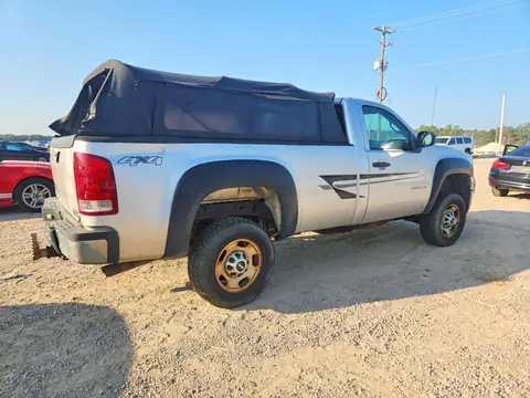 1GT02ZCG7BF121762 — 2011 GMC Sierra, фото 3 с аукциона Copart 06.10.2026, Механические повреждения