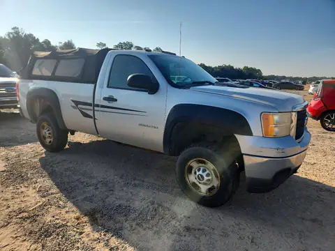 1GT02ZCG7BF121762 — 2011 GMC Sierra, фото 4 с аукциона Copart 06.10.2026, Механические повреждения