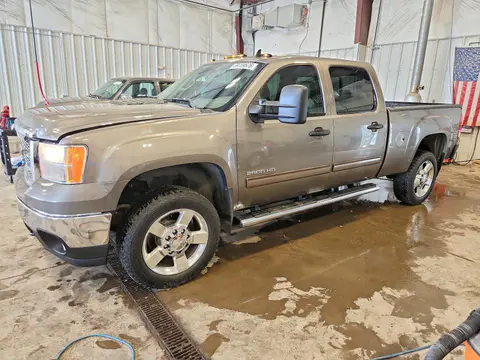 1GT120CG2DF162951 — 2013 GMC Sierra, Передняя часть (Front End), фото до ремонта
