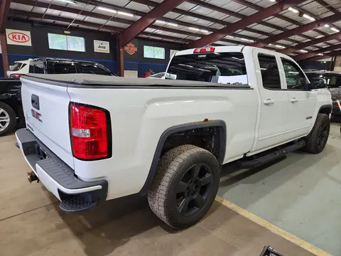2017 GMC Sierra VIN 1GTV2LEC0HZ217432 фото 3