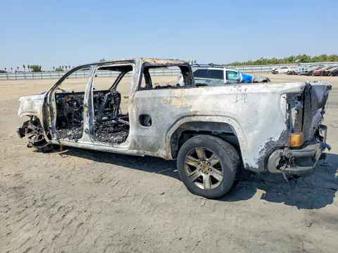 2019 GMC Sierra VIN 3GTU9DEL9KG300250 фото 2