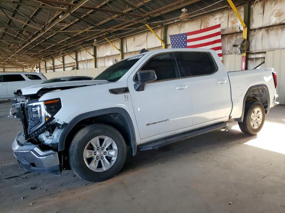 3GTUUBED5RG100360 GMC Sierra 2024 — повреждение Передняя часть, фото до ремонта