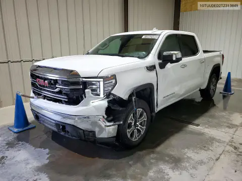 1GTUUDED2TZ313849 — 2026 GMC Sierra, Передняя часть, фото до ремонта