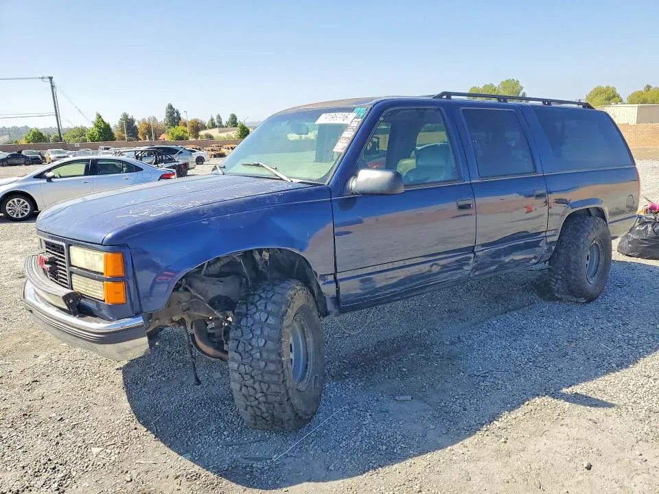 1997 GMC SUBURBAN VIN 1GKEC16R4VJ744912 фото 1