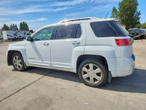 2015 GMC Terrain VIN 2GKFLUE32F6269794 фото 2