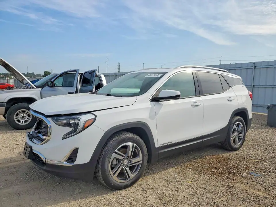 3GKALVEV7JL273930 GMC Terrain 2018 — повреждение Передняя часть, фото до ремонта