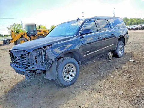 1GKS2HKJ4HR374162 — 2017 GMC Yukon XL, Передняя часть (Front End), фото до ремонта