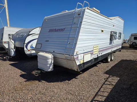 4X4TWDA23XC031961 — 1999 Great Northern Trailers, Передняя часть (Front End), фото до ремонта