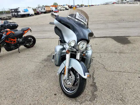 2012 Harley-Davidson Flhtk Electra Glide Ultra Limited VIN 1HD1KEM17CB606370 фото 2