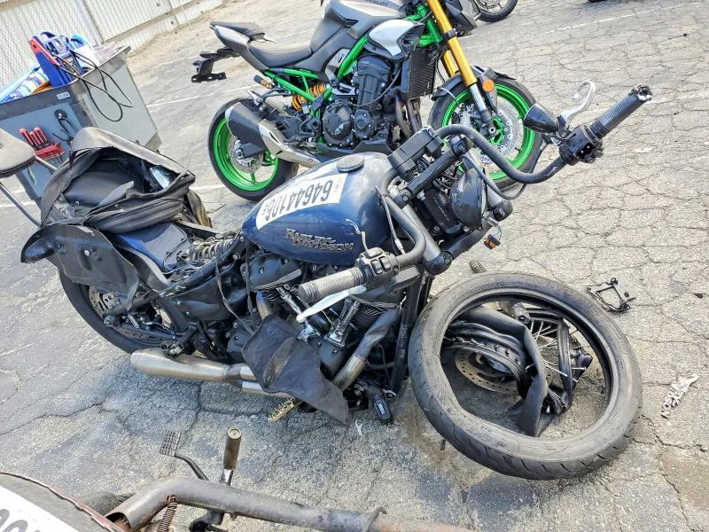 2019 Harley-Davidson FXBB VIN 1HD1YJJ60KB030370 фото 1