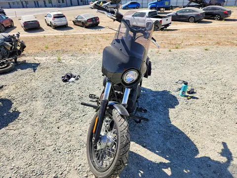 2019 Harley-Davidson FXBB VIN 1HD1YJJ6XKB066390 фото 2