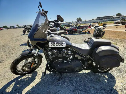 2019 Harley-Davidson FXBB VIN 1HD1YJJ6XKB066390 фото 3