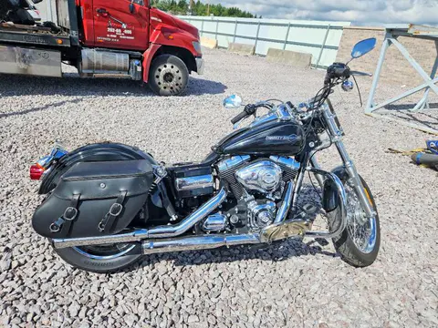 1HD1GV418DC333923 — 2013 Harley-Davidson FXDC, Передняя часть (Front End), фото до ремонта