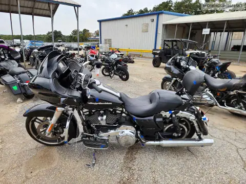 2017 Harley-Davidson Fltrx Road Glide VIN 1HD1KHC14HB688567 фото 3