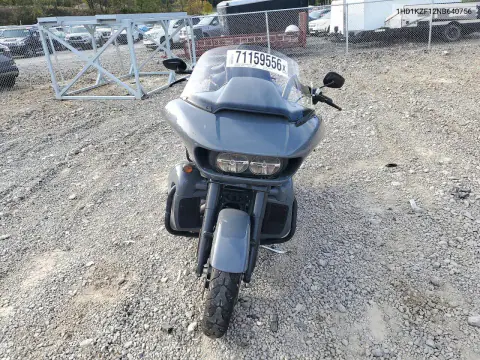 2022 Harley-Davidson Fltrk VIN 1HD1KZF12NB640756 фото 2