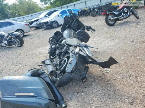 2025 Harley-Davidson Fltrx VIN 1HD1KH720SB631258 фото 4