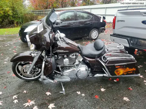 2011 Harley-Davidson Flhx VIN 1HD1KBM18BB601868 фото 3