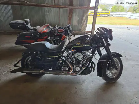 1HD1KBM17CB604844 — 2012 Harley-Davidson Street Glide, Передняя часть, фото до ремонта