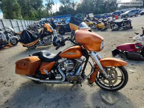 1HD1KBM12EB686808 — 2014 Harley-Davidson Street Glide, Повреждения со всех сторон, фото до ремонта