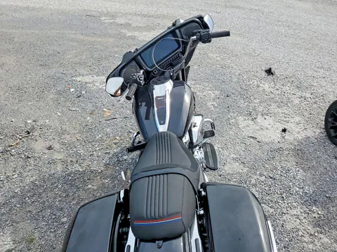2026 Harley-Davidson Flhx VIN 1HD1KB718TB620188 фото 6