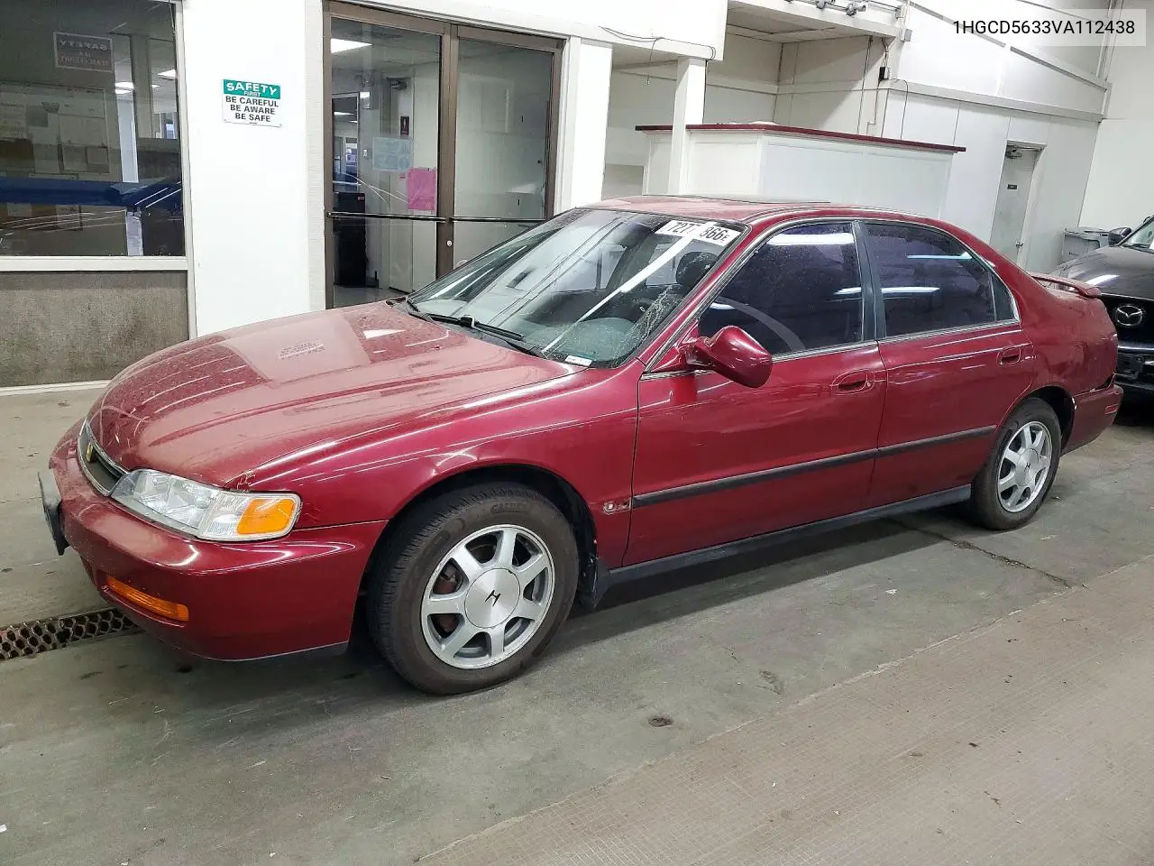 1HGCD5633VA112438 Honda Accord 1997 — повреждение Мелкие вмятины и царапины, фото до ремонта