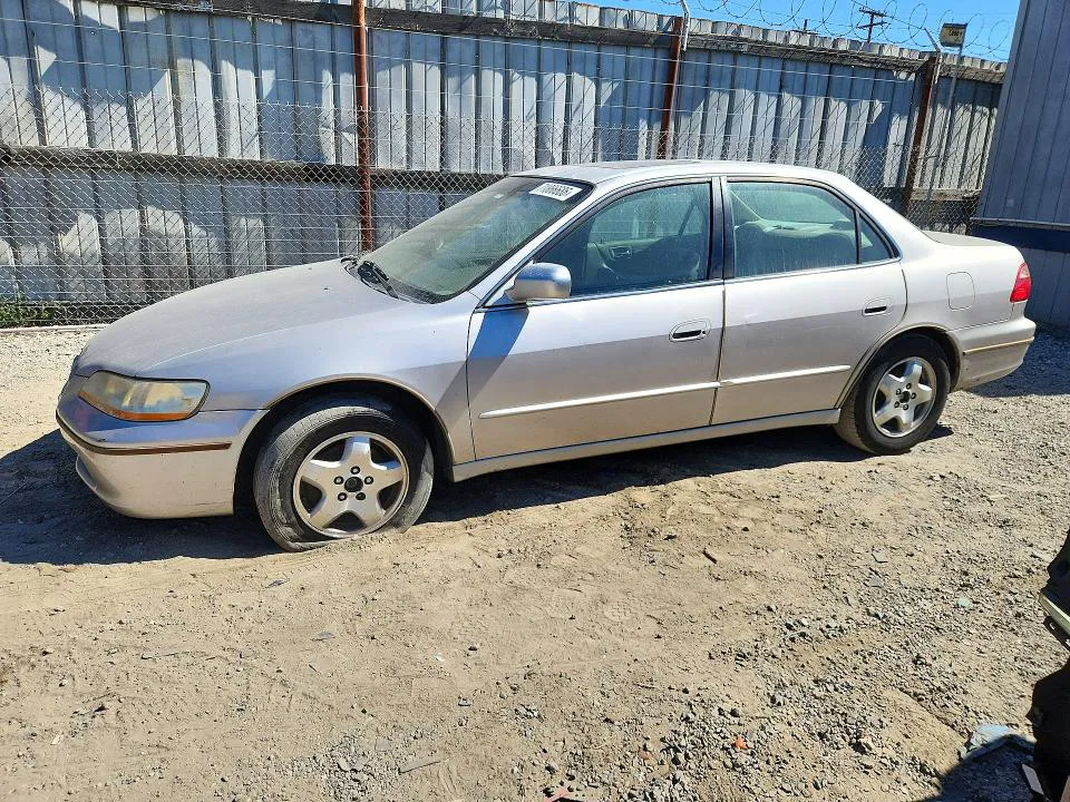 1998 HONDA ACCORD VIN 1HGCG1654WA015350 фото 1