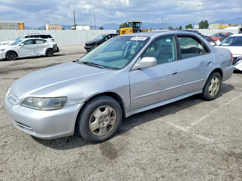 1HGCG16552A007042 — 2002 Honda Accord, Вандализм (Vandalism), фото до ремонта