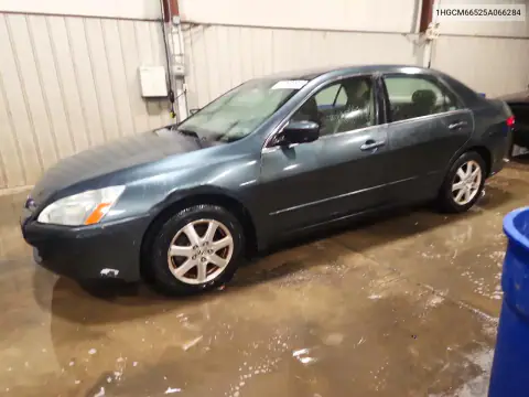 1HGCM66525A066284 — 2005 Honda Accord, Боковая часть, фото до ремонта