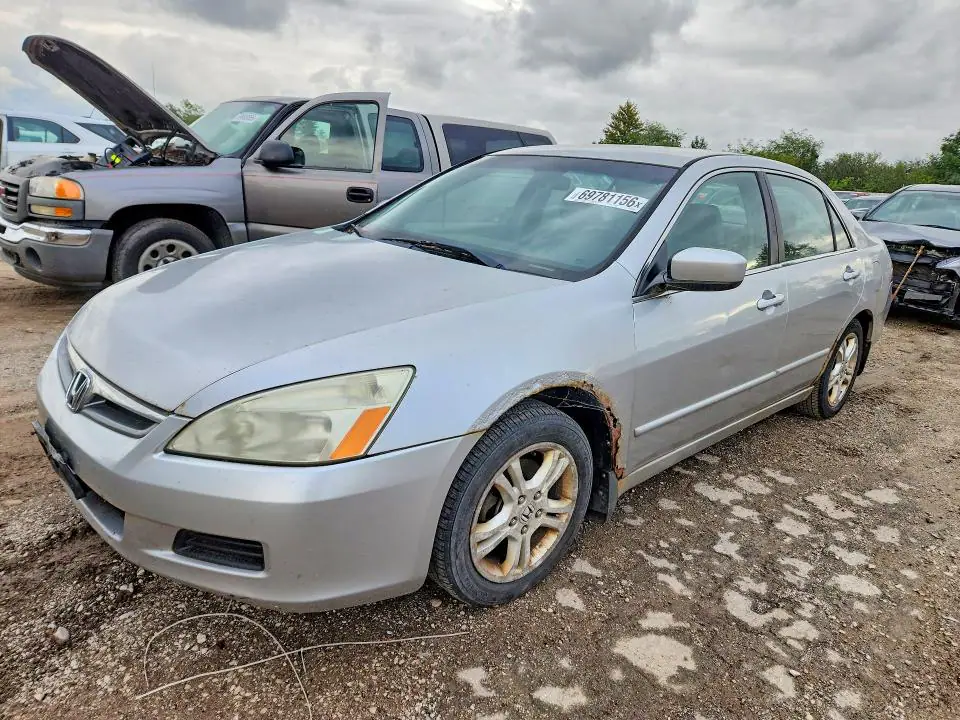 1HGCM56386A100383 Honda Accord 2006 — повреждение Естественный износ, фото до ремонта