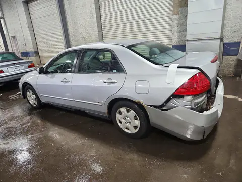 2007 Honda Accord Lx VIN 1HGCM56457A132184 фото 2