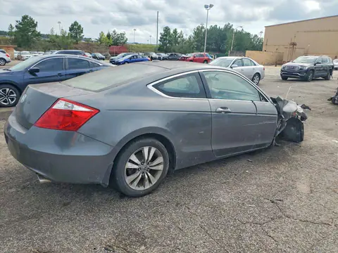 2010 HONDA ACCORD VIN 1HGCS1B82AA012132 фото 3