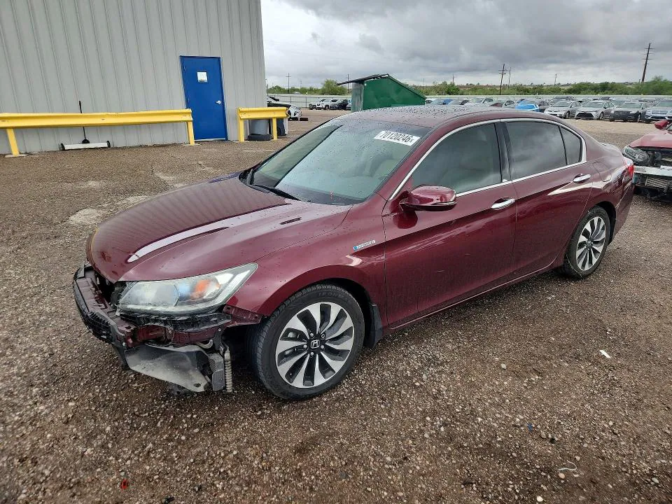 2014 Honda Accord VIN 1HGCR6F53EA010615 фото 1