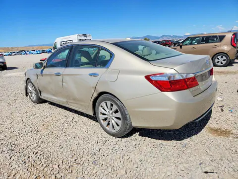 2015 Honda Accord VIN 1HGCR2F83FA010764 фото 2