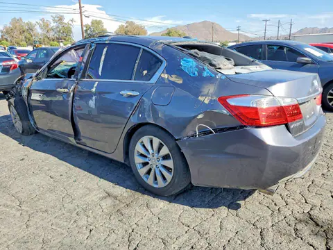 2015 Honda Accord VIN 1HGCR3F87FA038413 фото 2