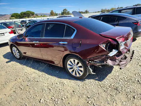 1HGCR2F87FA054413 — 2015 Honda Accord, фото 2 с аукциона Copart 13.10.2026, Задняя часть