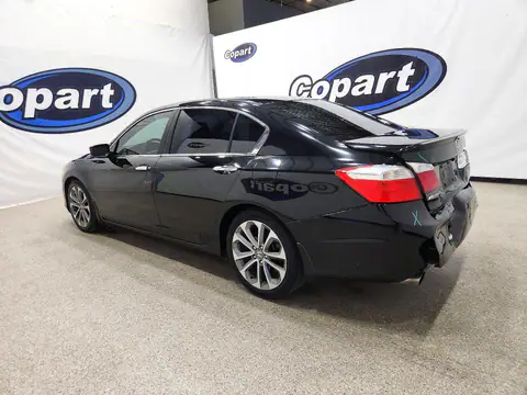 1HGCR2F51FA032333 — 2015 Honda Accord, фото 2 с аукциона Copart 13.10.2026, Задняя часть