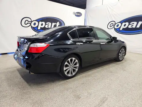 1HGCR2F51FA032333 — 2015 Honda Accord, фото 3 с аукциона Copart 13.10.2026, Задняя часть